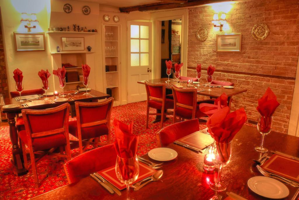 Kings Arms Hotel Сандуич Экстерьер фото